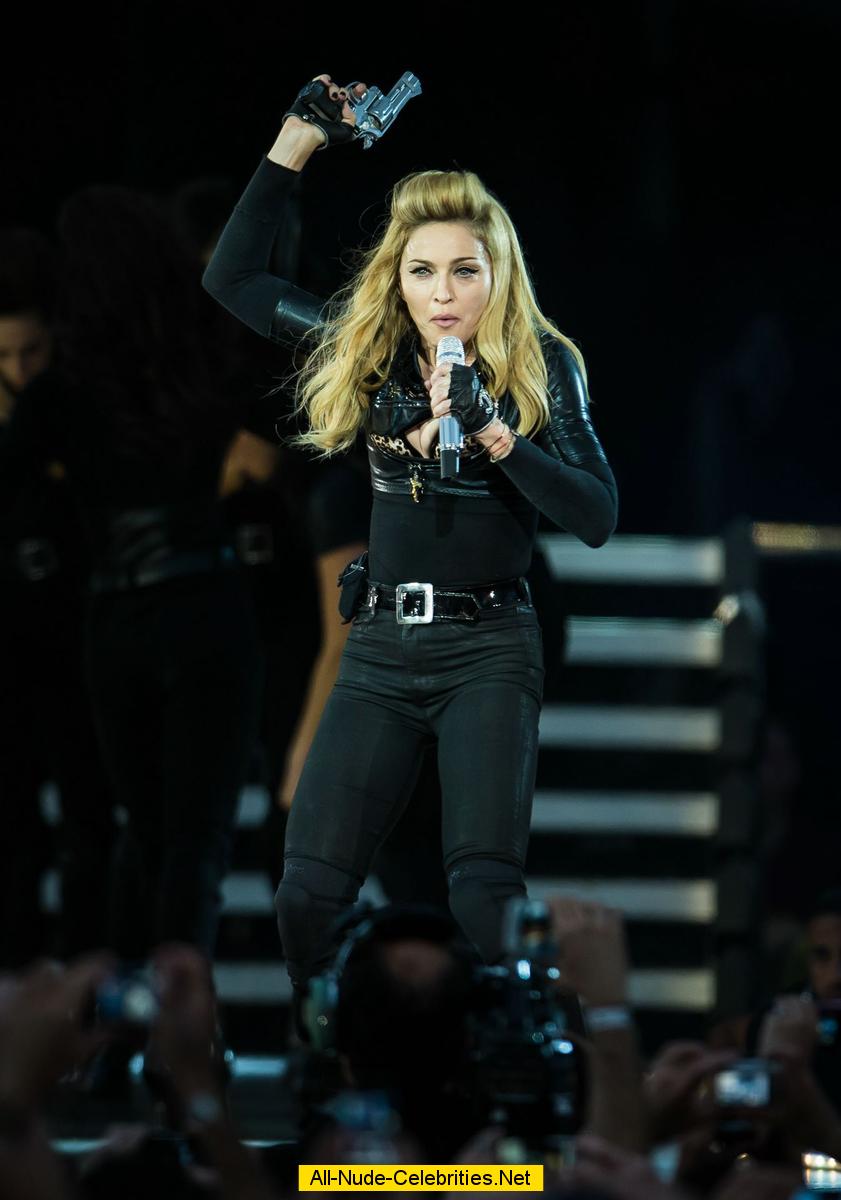 Madonna tour. Madonna 